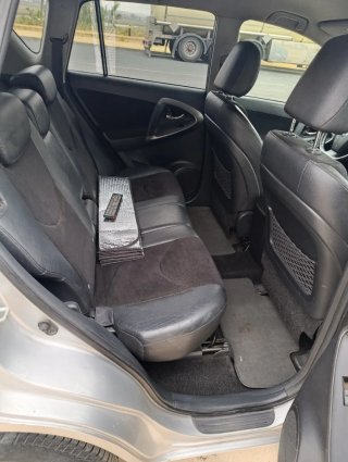 Toyota RAV4 2011
