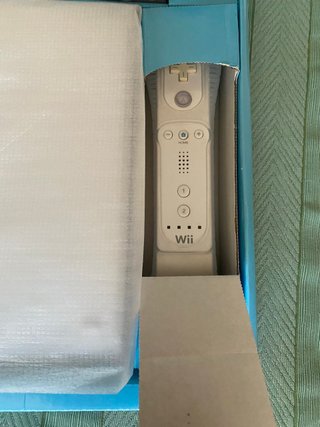 Nintendo Wii + 2 controller bianca