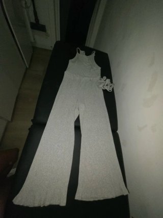 Mono gris de canalé