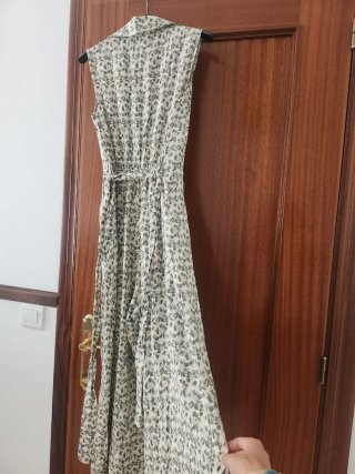 Mono floral sin mangas