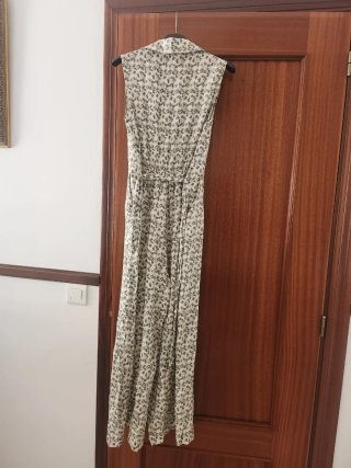 Mono floral sin mangas