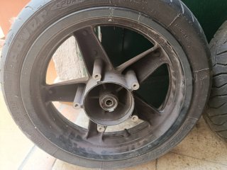 Rueda Delantera y Trasera Xmax 125 2006