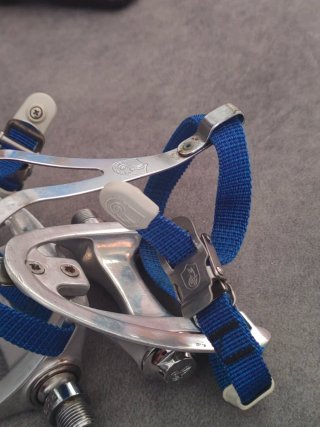 Pedales Campagnolo con correas