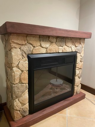 Caminetto elettrico effetto pietra e legno
