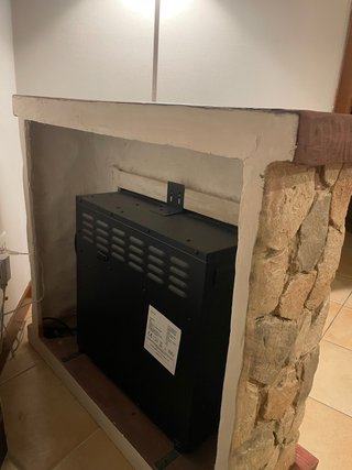 Caminetto elettrico effetto pietra e legno