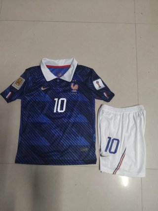 Conjunto Camiseta y Pantalón Corto Francia 10