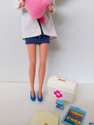 Barbie Doctora 1993 con Accesorios