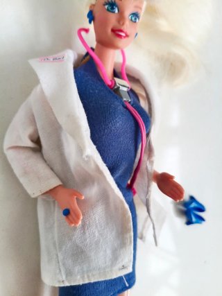 Barbie Doctora 1993 con Accesorios