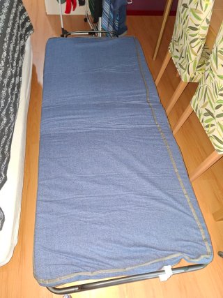 Cama plegable como nueva
