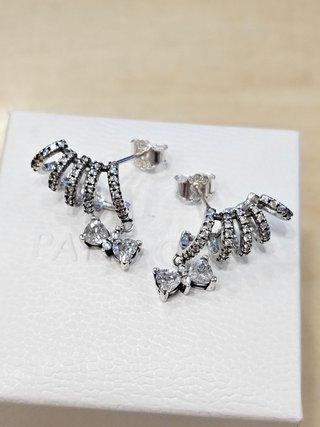 Pendientes Pandora Trepadores Lazo Los Bridgerton+