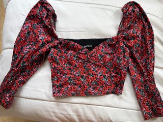 Top Zara floral manga abullonada M