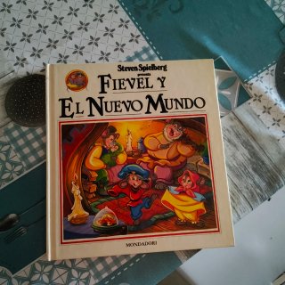 Libro Infantil "Fievel y el Nuevo Mundo"1987