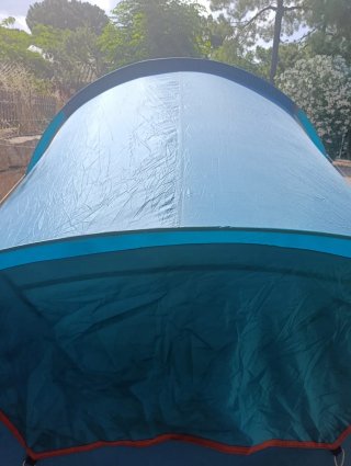 Tienda de campaña Quechua azul y gris