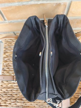 Bolso de mano o bandolera negro y marrón