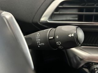 Peugeot 3008 225 e-EAT8 Allure
