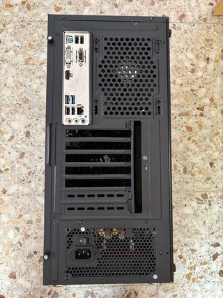 PC Gaming i5-8500 32GB RAM 400GB SSD RGB
