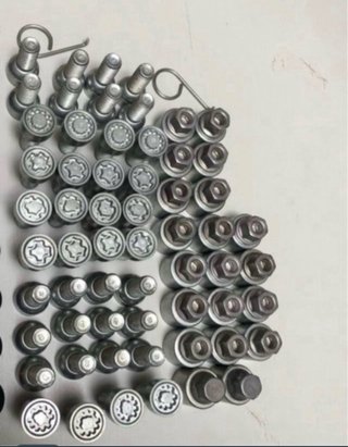 Tornillos antirrobo AUDI Q5 VW GOLF SEAT VW T5 T6