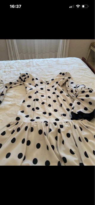 Traje de flamenca lunares