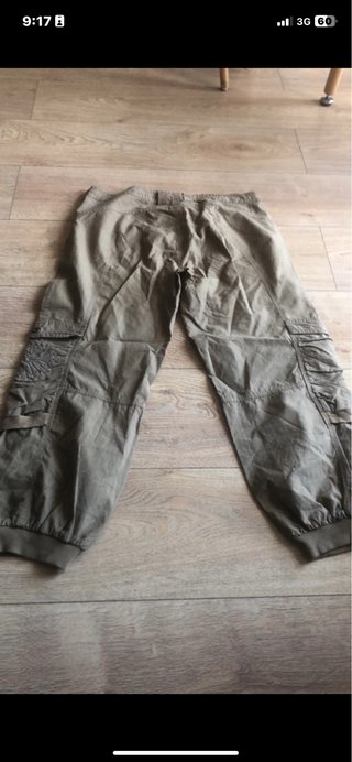Pantalones Desigual verde militar