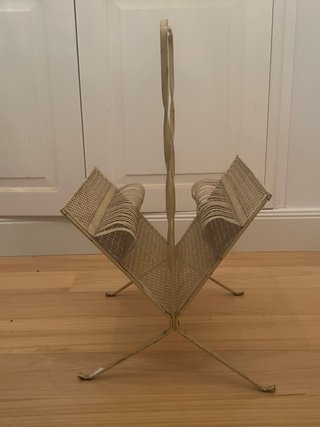 Revistero Mathieu Mategot Beige