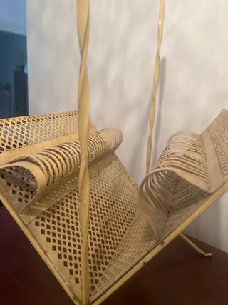 Revistero Mathieu Mategot Beige