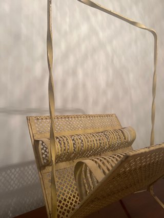 Revistero Mathieu Mategot Beige