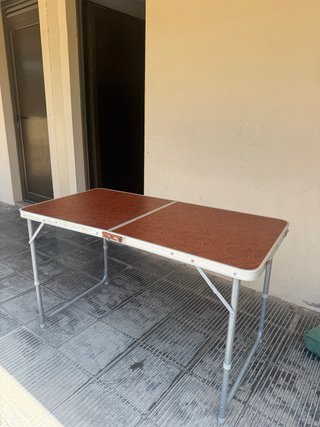 Mesa plegable Decathlon 4-6 personas camping