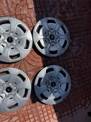 4 Tapacubos Ford Transit 16