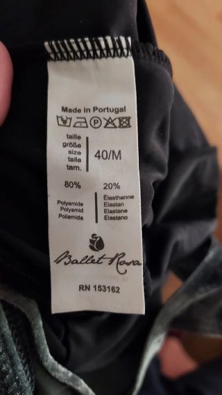 Mono ballet gris y negro