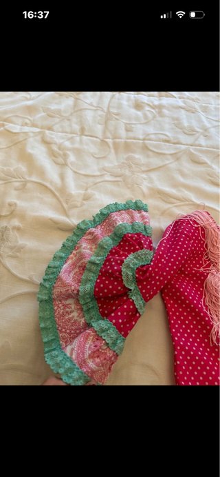 Traje de flamenca rosa y rojo