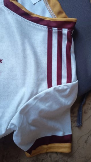 Camiseta Segunda Equipación Adidas Talla M