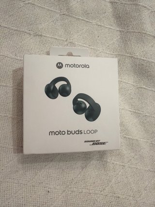 Auriculares Motorola Moto Buds LOOP, sin abrir.