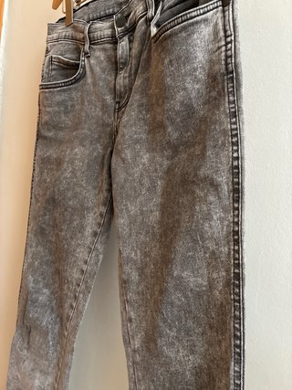 Pantalón vaquero slim fit gris