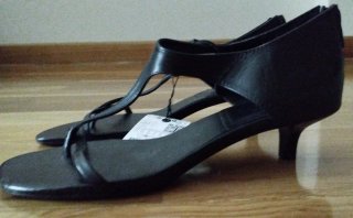 Sandalias Zara Piel Tacón Bajo Negras