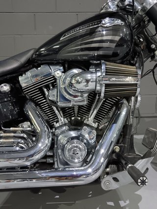Harley-Davidson Breakout