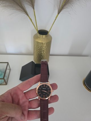 Reloj Esferico Cuarzo Correa Marrón y Dorado