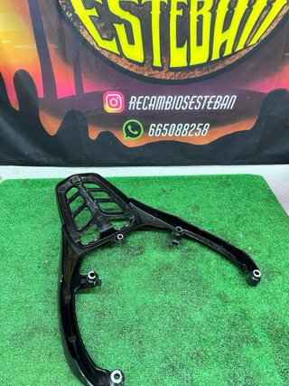 Baúl y Soporte Yamaha TMAX 500 (2008-2011)