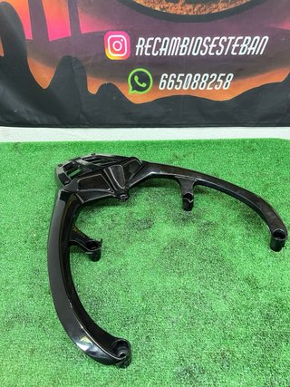 Baúl y Soporte Yamaha TMAX 500 (2008-2011)