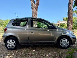 Toyota Yaris 2003