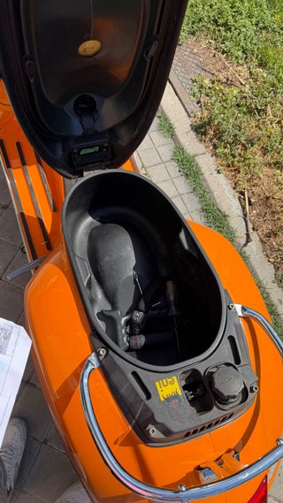 Vespa GTS 300 Naranja 2013
