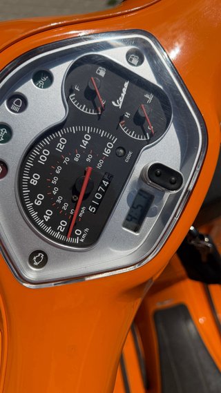 Vespa GTS 300 Naranja 2013