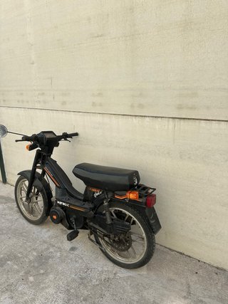 Motogac Moped Negro