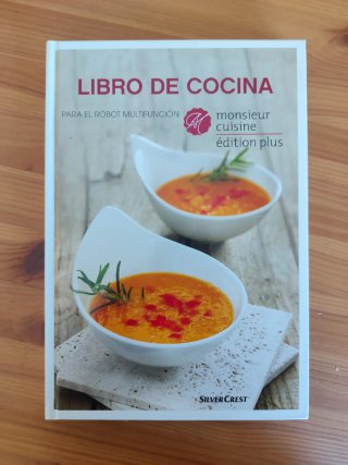 Robot cocina Monsieur Cuisine + accesorios y libro