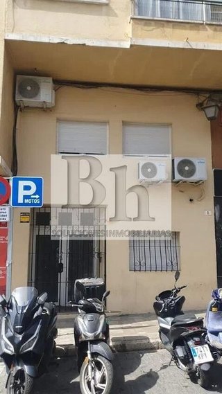 Local comercial en venta en El Ejido - La Merced - La Victoria en Málaga