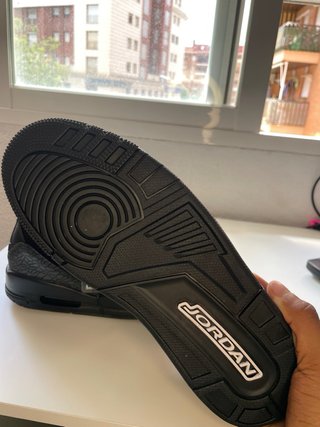 Jordan 3 Black Cat