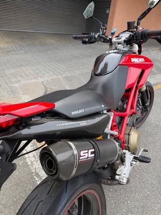 Ducati Hypermotard 1100S