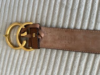 Cinturón Gucci GG Dorado Marrón