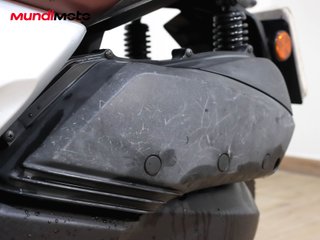 YAMAHA X-MAX 300 ABS