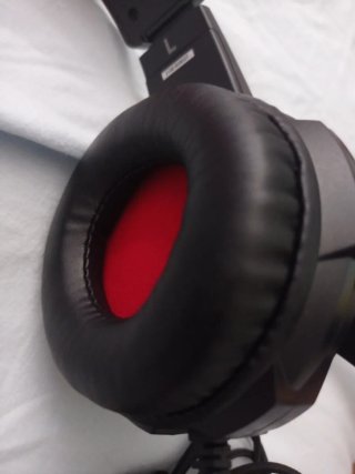 Auriculares GXT Gaming Negros y Rojos