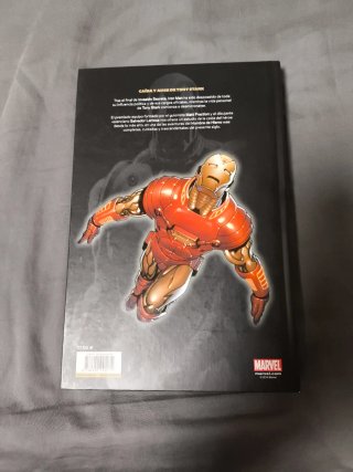 Invencible Iron Man: El más buscado del mundo